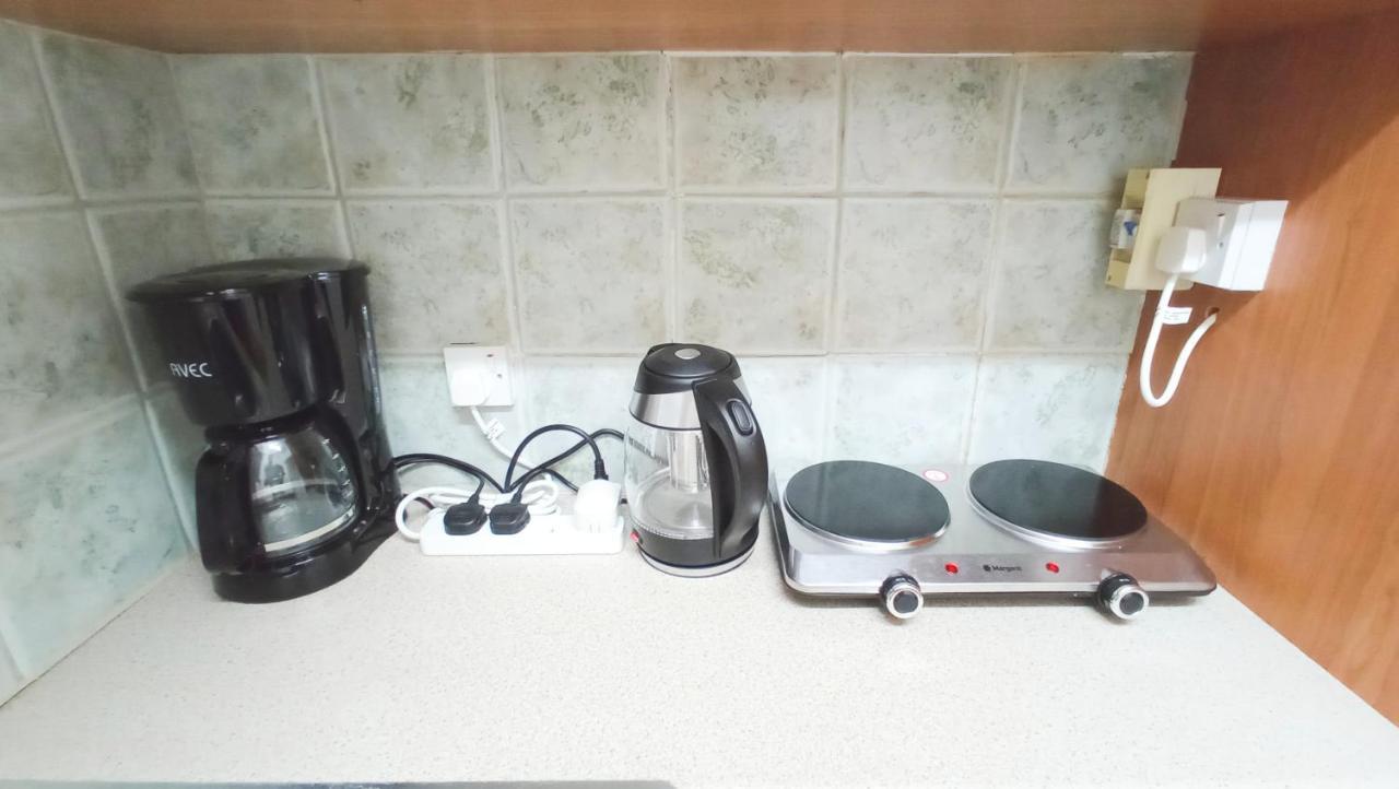 1A Beach & Business Apartment In The City Center! Larnaca Eksteriør billede