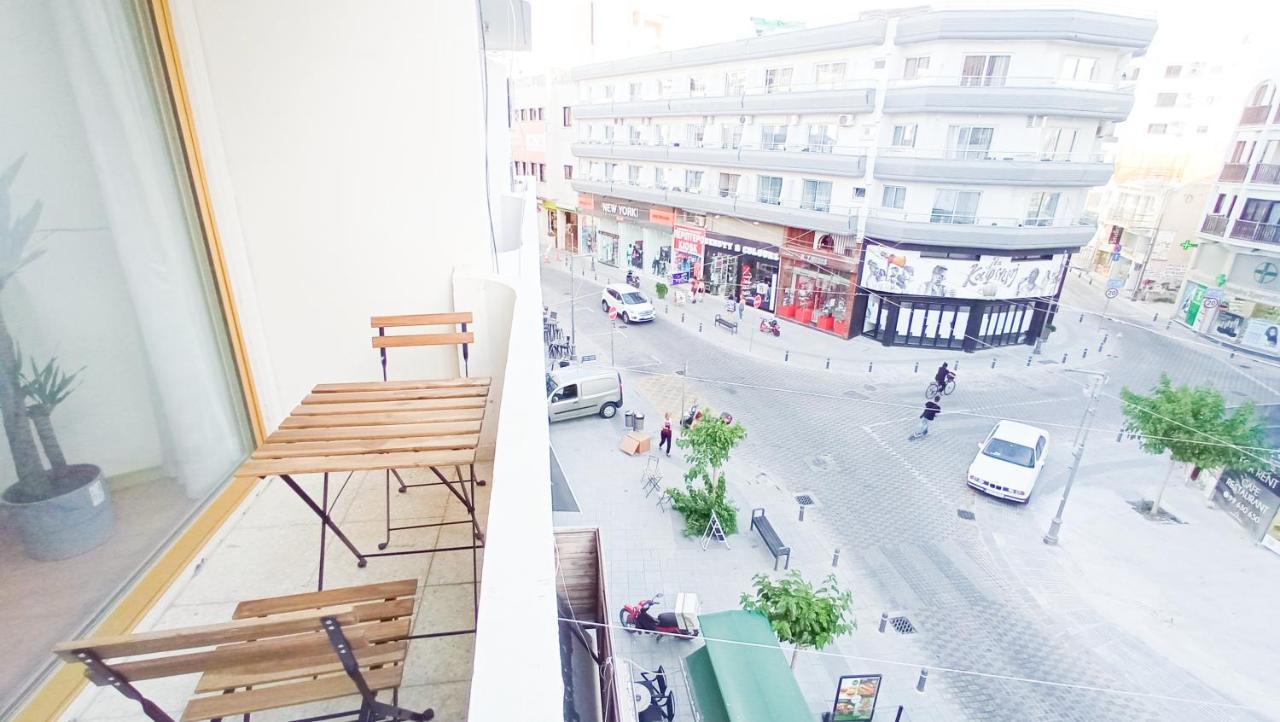 1A Beach & Business Apartment In The City Center! Larnaca Eksteriør billede